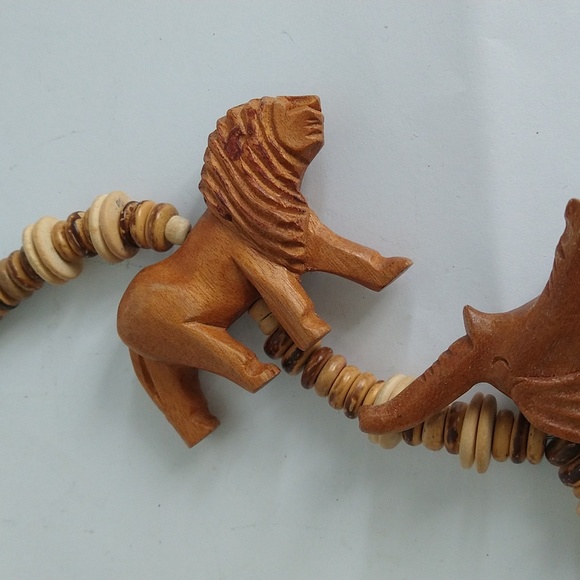 Vintage African Tribal Animal Safari Folk Art Long Necklace Carved Wood - Picture 5 of 7